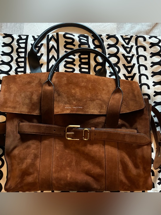 Marc Jacobs Handbags - Marc Jacobs Tote The Dakota gamuza